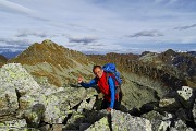 Anello dei MONTI ARETE (2227 m) e VALEGINO (2415 m da Cambrembo di Valleve il 15 novembre 2015  - FOTOGALLERY